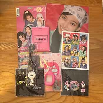 TWICE ONCE 1期 入会特典 グッズ 韓国FC 61tPrSvzRcL._UF350,350_QL50_.jpg
